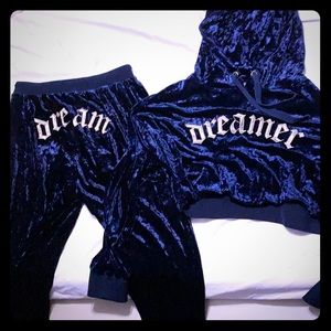 Fashion nova joggers (suit)